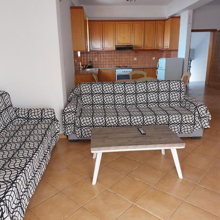 Family Apartments Sarandë Esterno foto