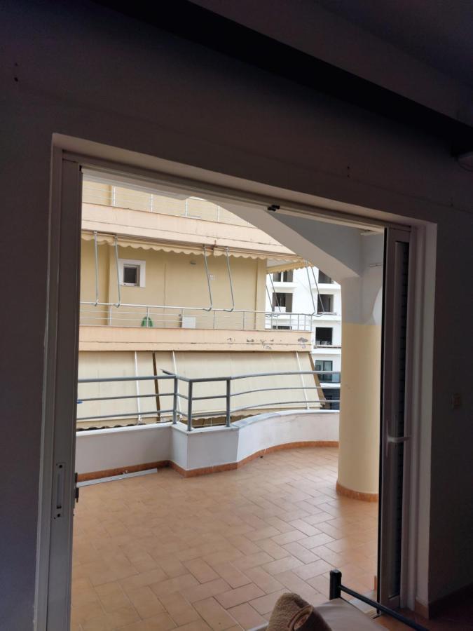 Family Apartments Sarandë Esterno foto