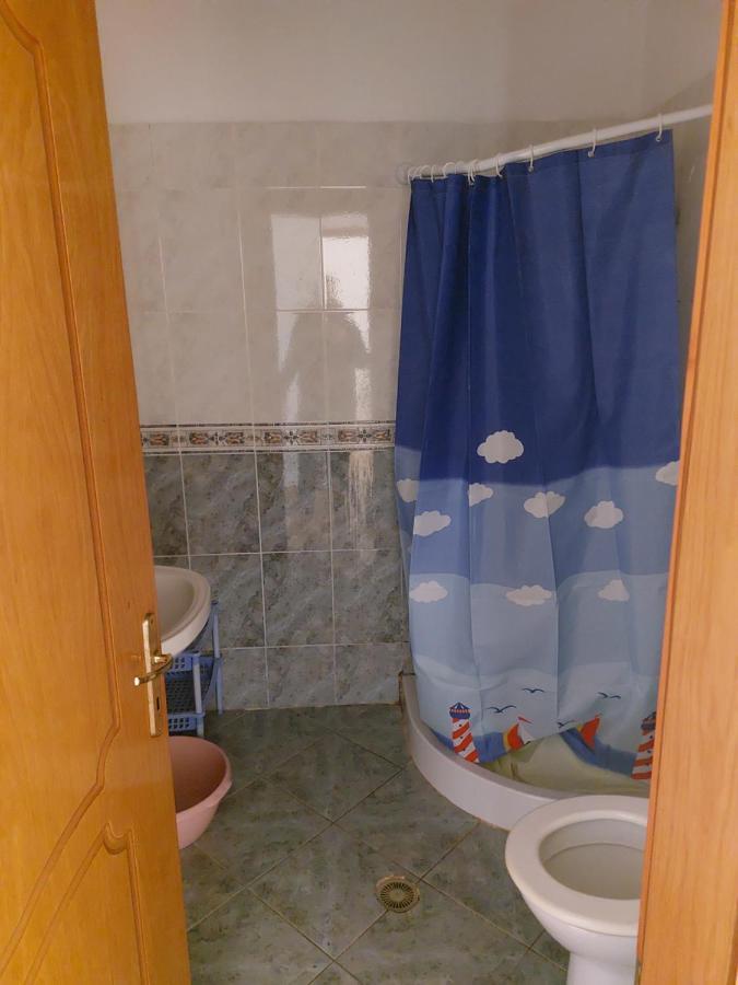 Family Apartments Sarandë Esterno foto